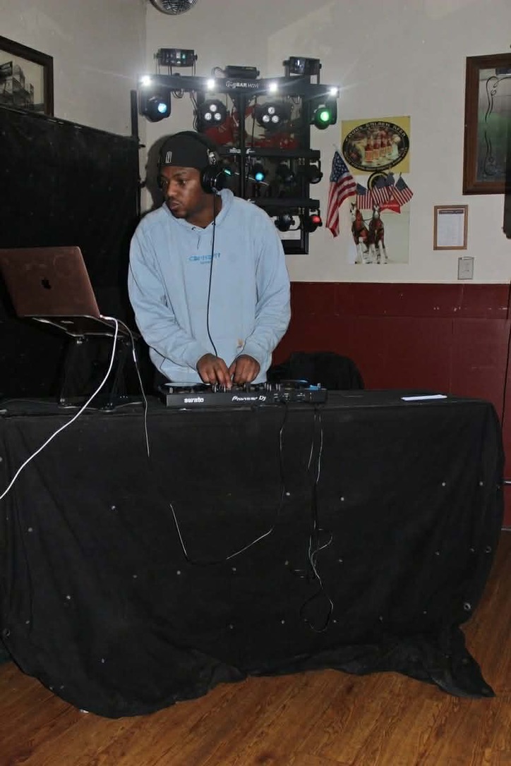 DJ ToneDinero at the decks